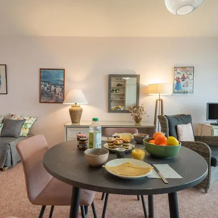 Les Trois Iles-2 By Interhome Apartment Port-Haliguen